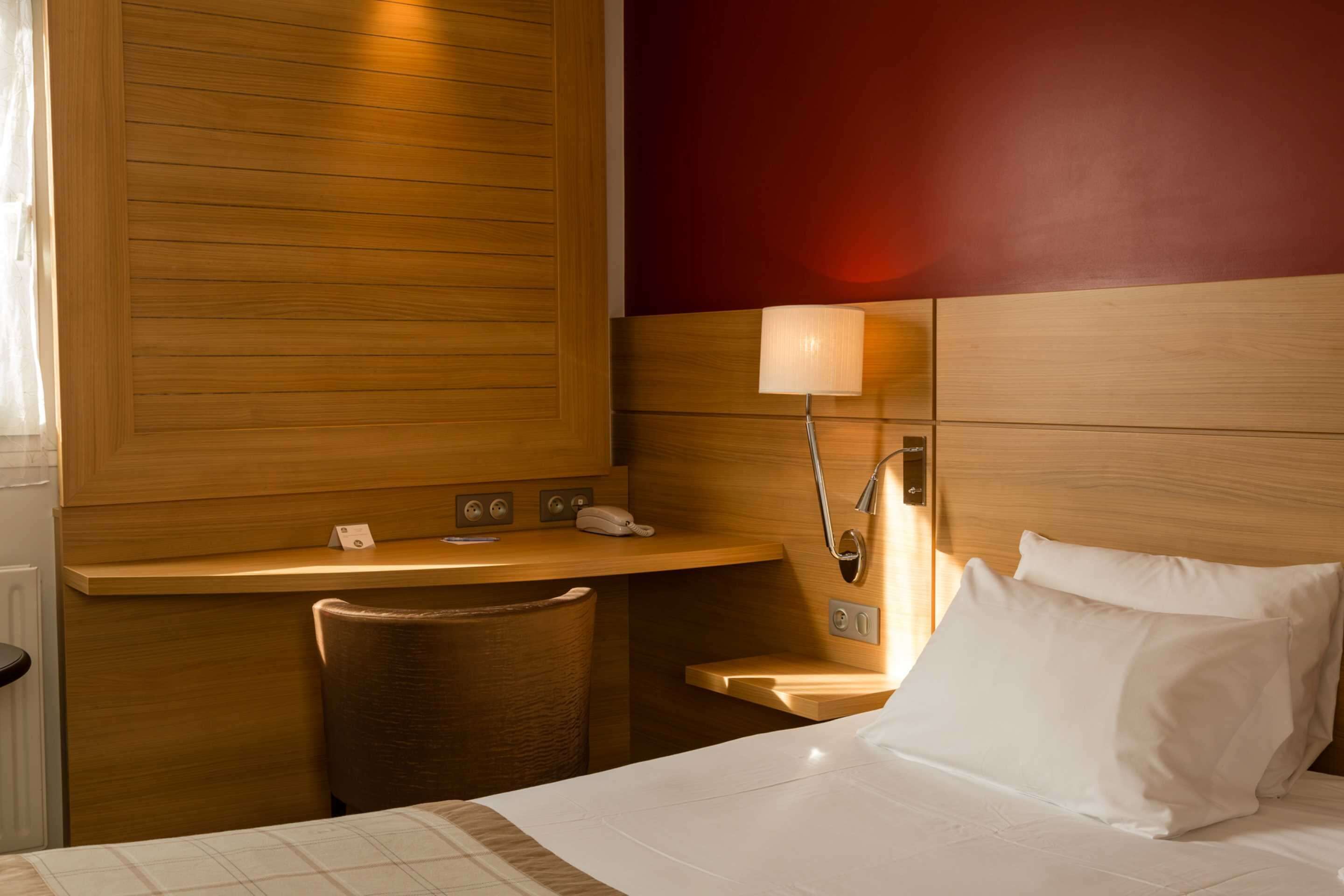 premium bedding, select comfort beds, in-room safe, desk