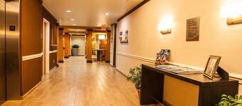 Comfort Inn & Suites Akron South