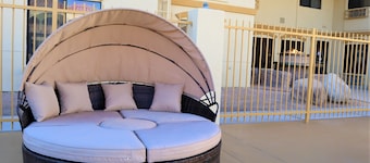 约书亚树 - 29 棕榈绿洲套房酒店