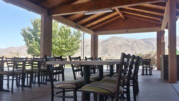 Frühstück, Mittagessen und Abendessen