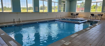 Holiday Inn Express Hotel & Suites Cadillac by IHG