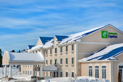 Holiday Inn Express Hotel & Suites Cadillac by IHG