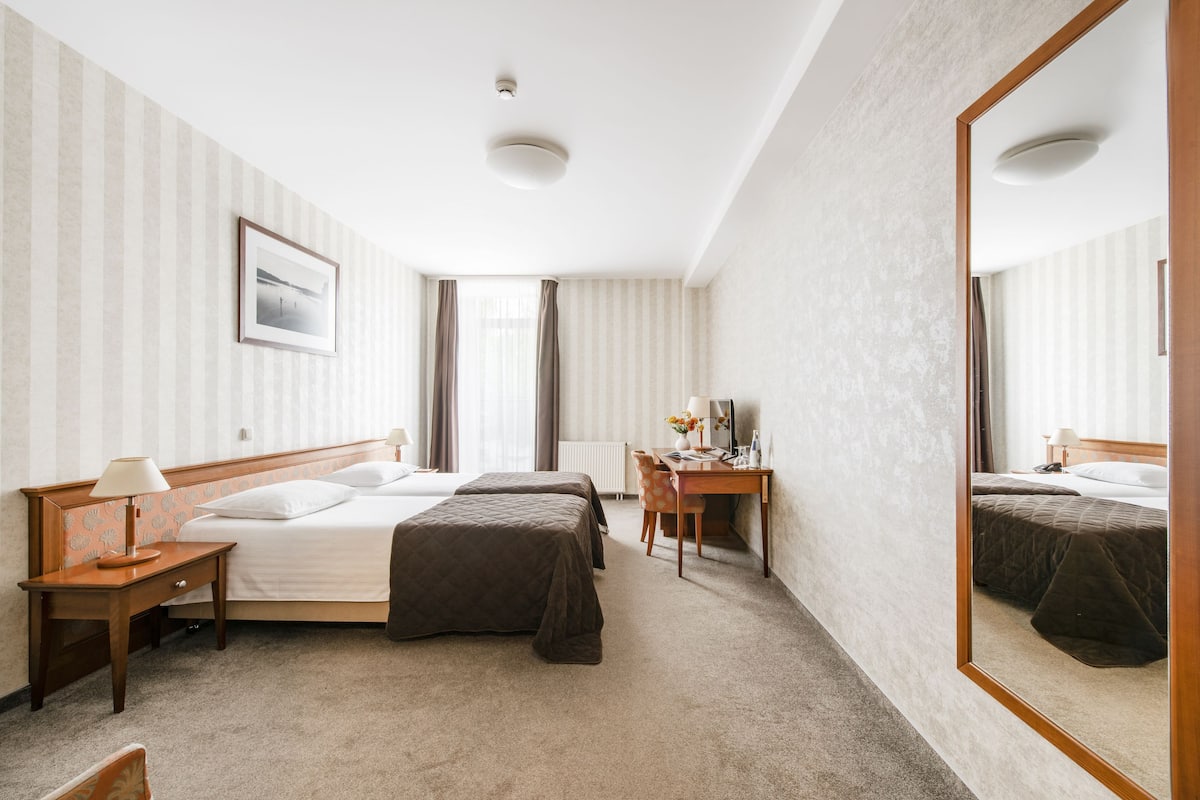 1 bedroom, minibar, in-room safe, desk