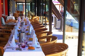 Daily buffet breakfast (EUR 18 per person)