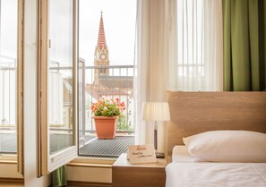 Twin Room | Premium bedding, in-room safe, individually decorated