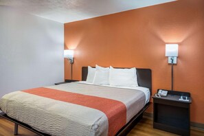 WiFi (free), bed sheets - Motel 6 Opelika, AL (Opelika)
