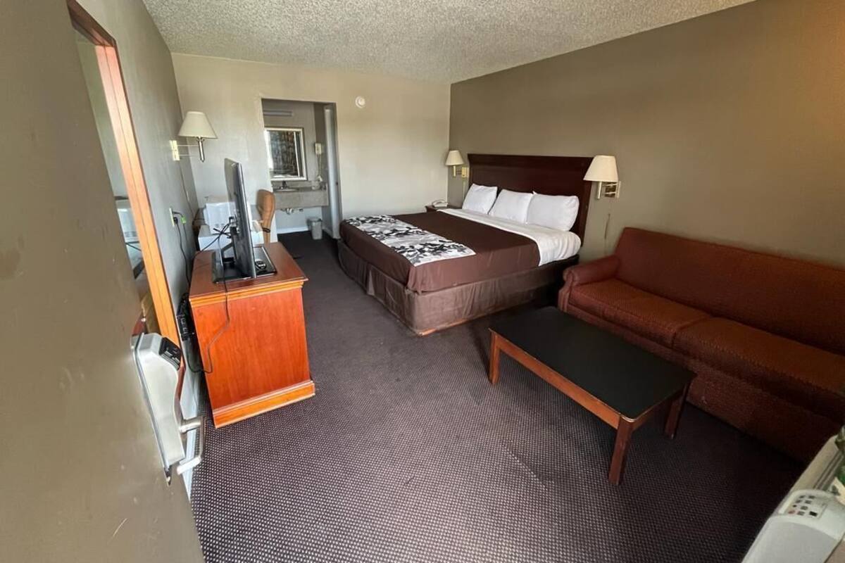 Habitación, 1 cama King size, para no fumadores | Tabla de planchar con plancha, wifi gratis y despertador