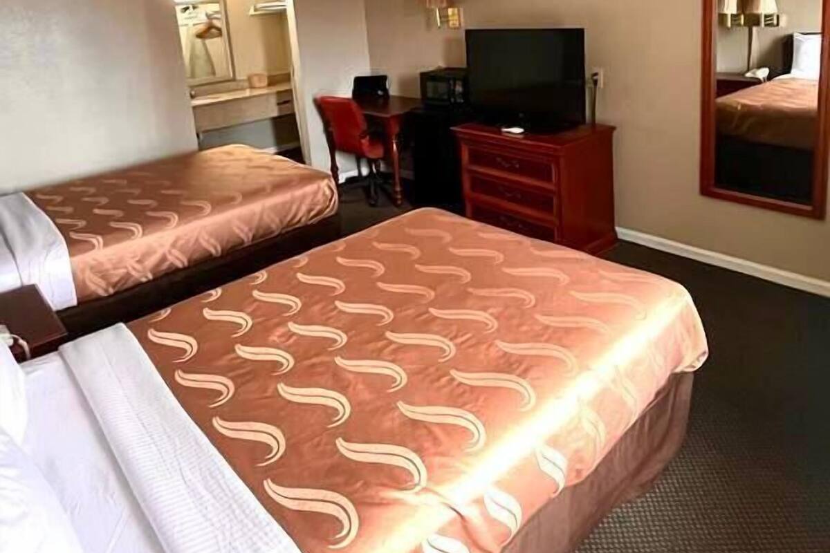 Kamar, 2 Tempat Tidur Double, Boleh Merokok | Setrika/meja setrika, Wi-Fi gratis, dan jam alarm