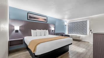 Iron/ironing board, free WiFi, bed sheets, alarm clocks