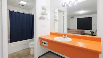 Room, 2 Queen Beds | Bathroom