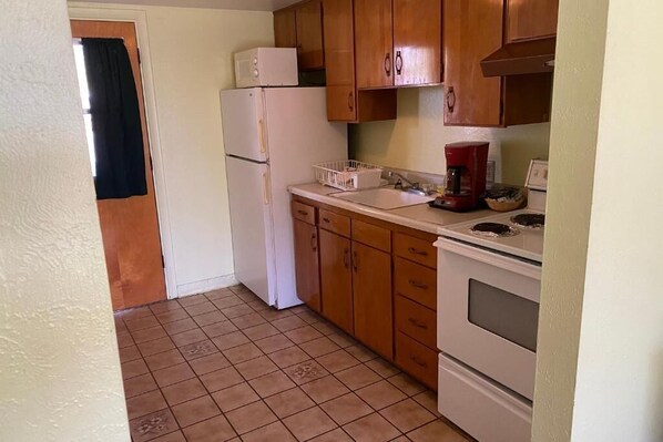 Premium Room, 2 Queen Beds, Kitchenette | Private kitchen | Mini-fridge, microwave