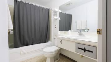 Room, 2 Queen Beds | Bathroom | Free toiletries, towels