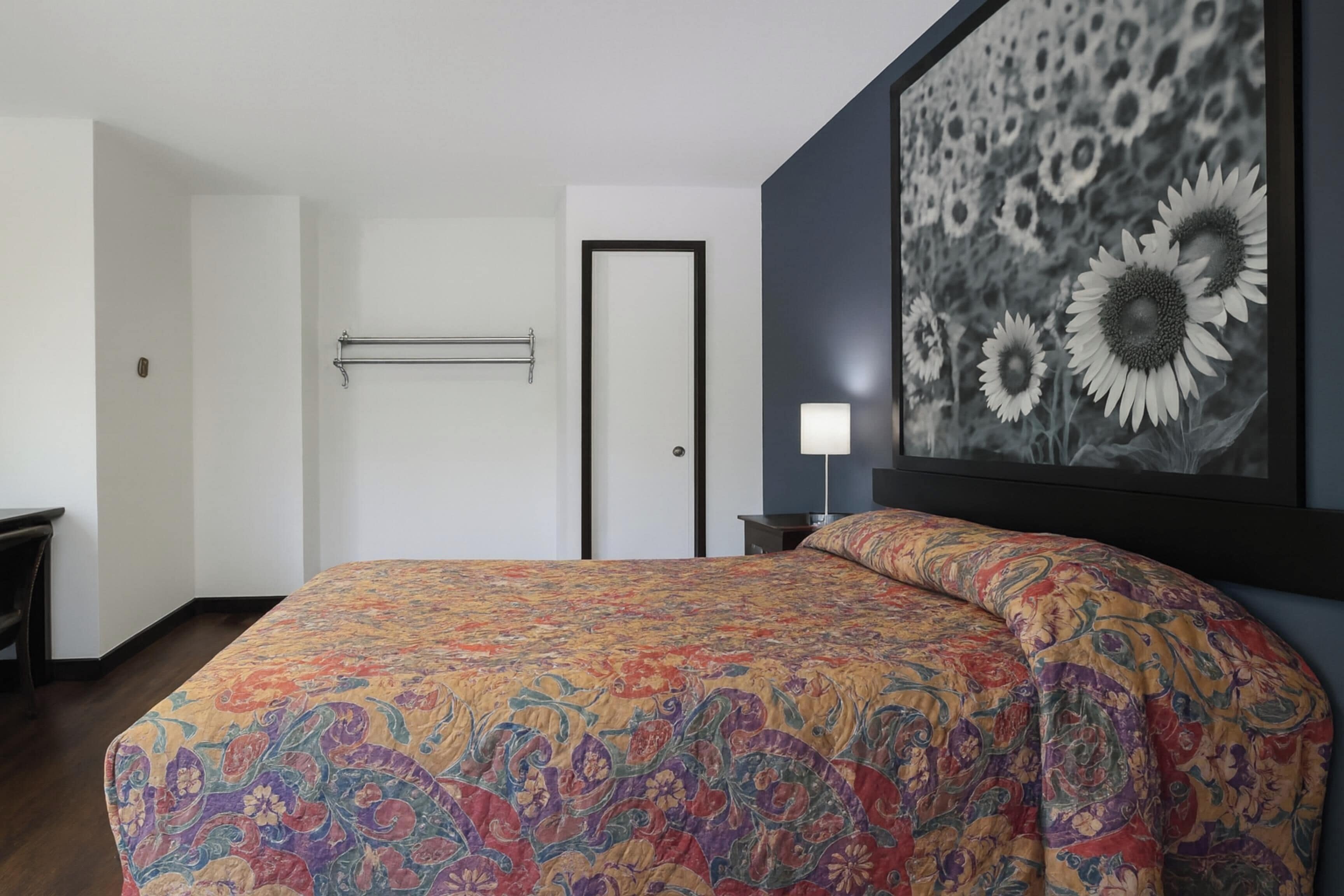 Room, 1 Queen Bed | Desk, iron/ironing board, WiFi (free), bed sheets