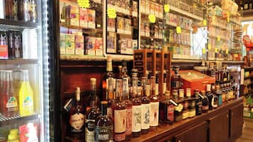 Bar (en la propiedad)