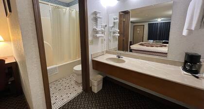 Americas Inn