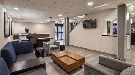 Best Western Paramus Hotel Suites - Image 15