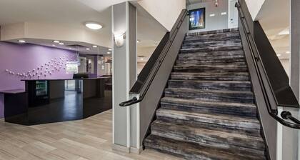 Best Western Paramus Hotel & Suites