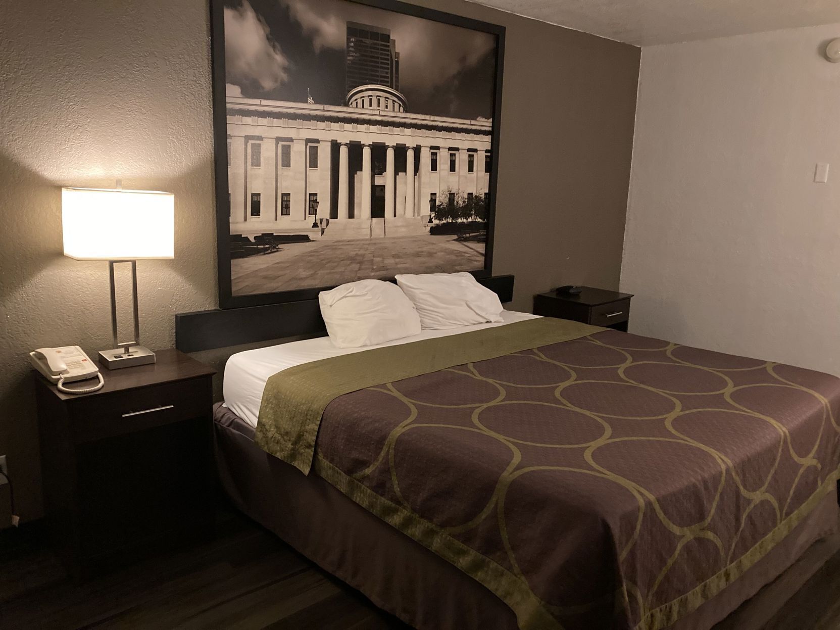 Egyptian cotton sheets, premium bedding, pillowtop beds