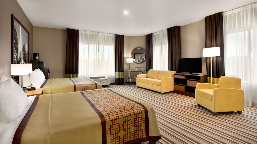 Super 8 by Wyndham Hershey Chocolate Avenue