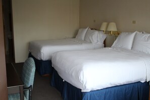 Standard Room, 2 Queen Beds, Non Smoking -  Grapevine Inn (North East)