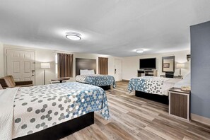 Standard Room, 2 Double Beds, Non Smoking