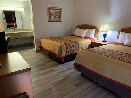 Travelodge by Wyndham Pigeon Forge - Image 51