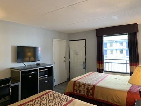 Travelodge by Wyndham Pigeon Forge - Image 33