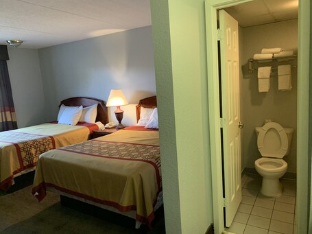 Travelodge by Wyndham Pigeon Forge - Image 59