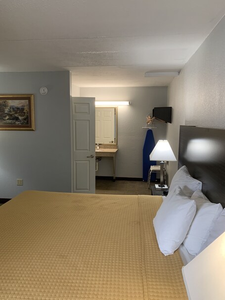 Travelodge by Wyndham Pigeon Forge - Image 17