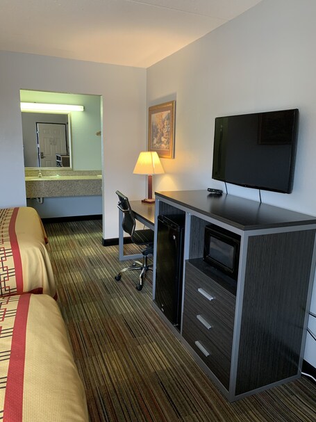 Travelodge by Wyndham Pigeon Forge - Image 32