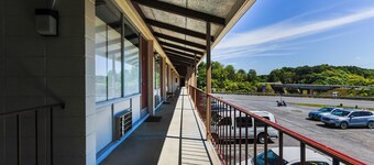 Edyn Hotel By Townhouse Wytheville US 52