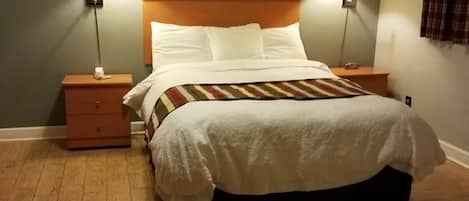 Standard Room | Free WiFi, bed sheets