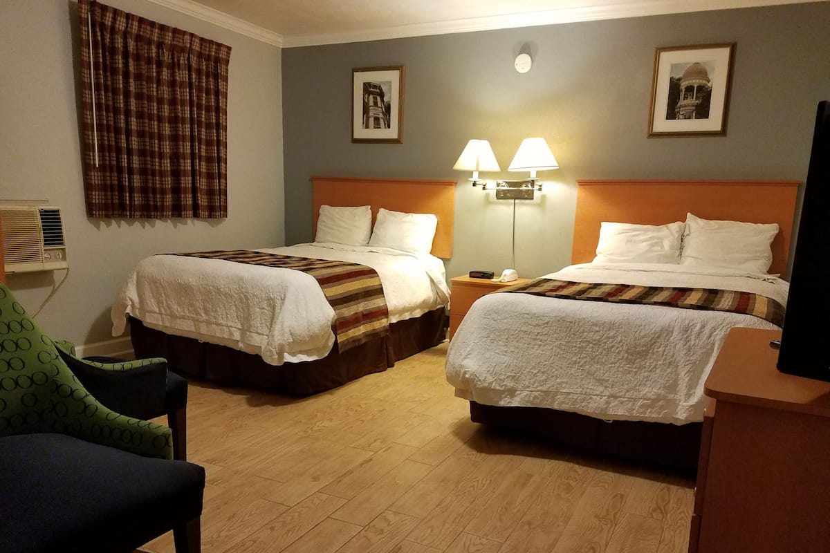 Double Room | WiFi (free), bed sheets