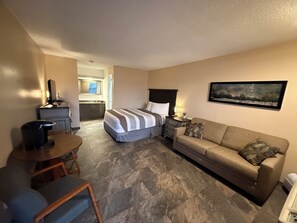 Premium Studio Suite | Individually decorated, individually furnished, laptop workspace - Scottish Inns Osage Beach (Osage Beach)