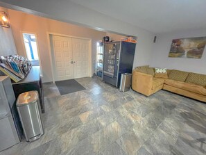 Reception - Scottish Inns Osage Beach (Osage Beach)