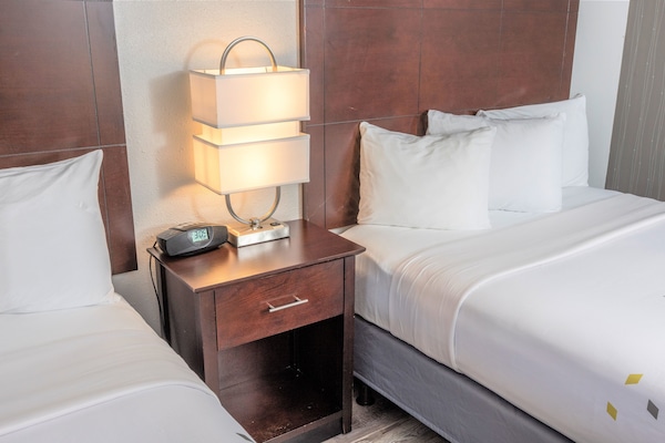 Habitación Premium, 2 camas Queen size | Sábanas de algodón egipcio y ropa de cama de alta calidad