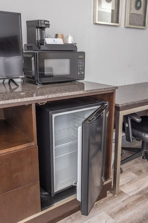 Premium-Zimmer, 1 King-Bett | Fernseher