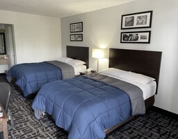 Escritorio, wifi gratis y ropa de cama 