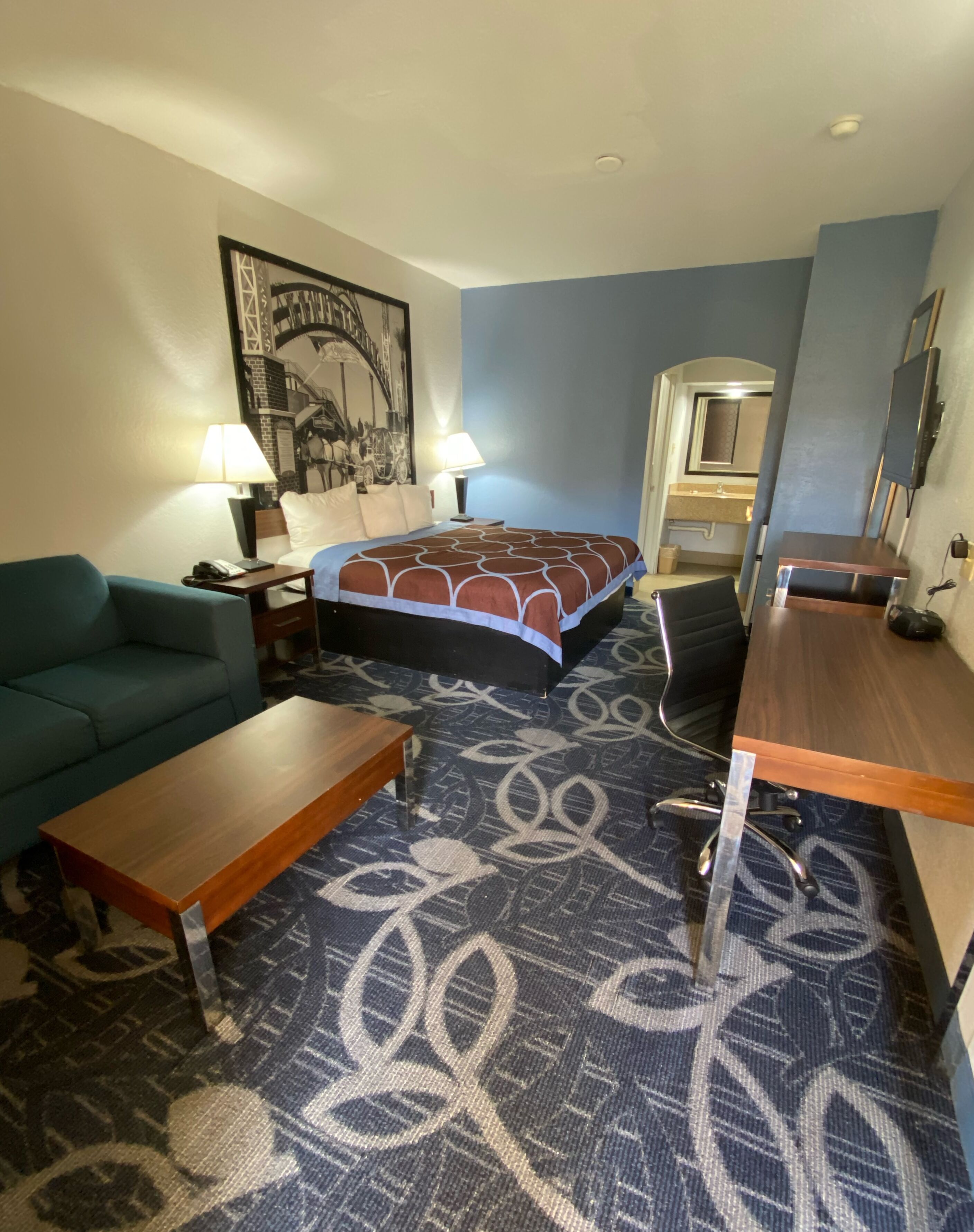 Photo - Super 8 by Wyndham Houston Hobby Airport South