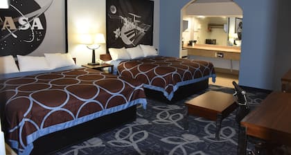 Super 8 by Wyndham Houston Hobby Airport South