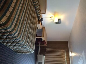 Masa, ücretsiz kablosuz İnternet