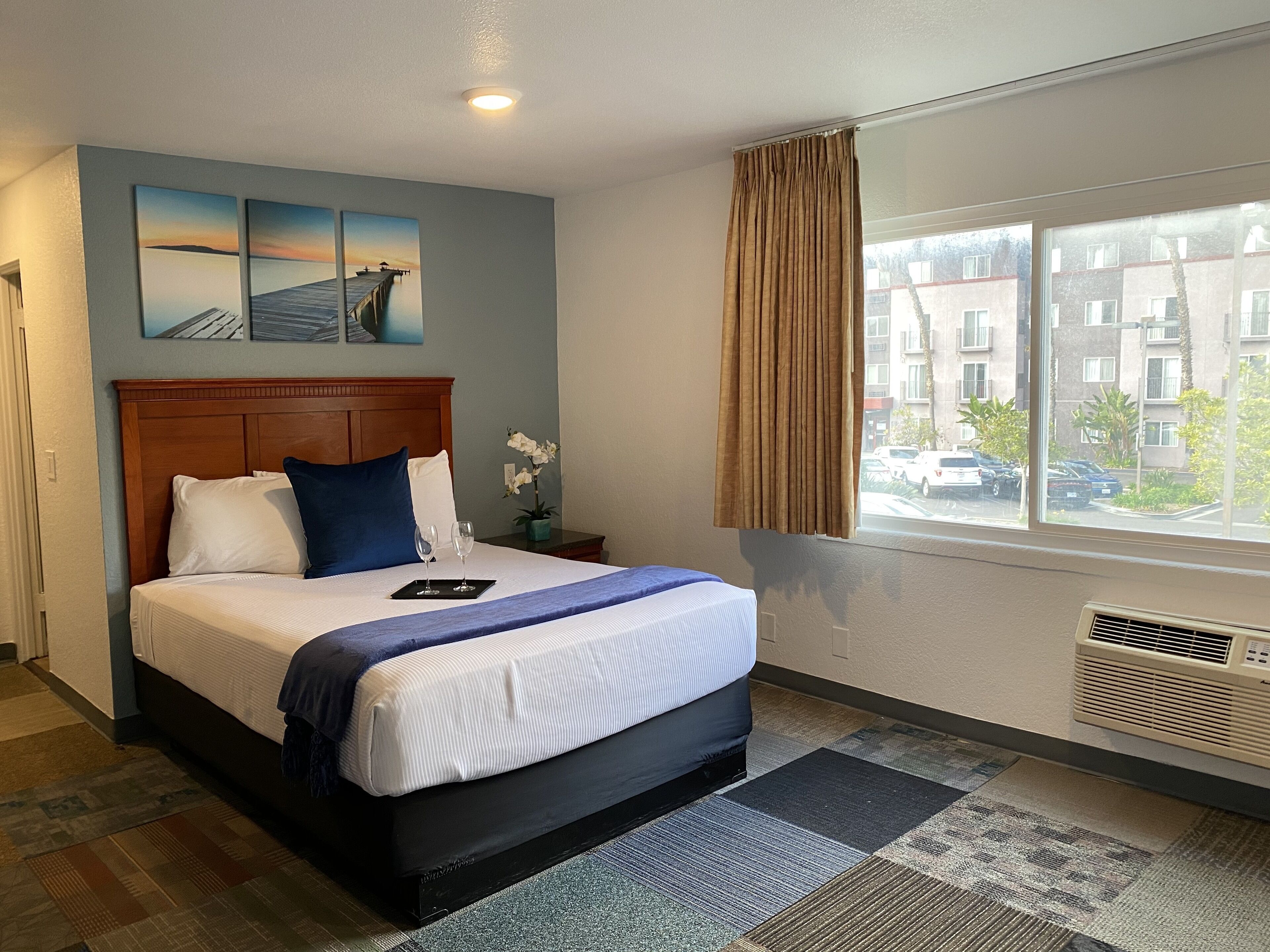 Pillowtop beds, in-room safe, blackout drapes, iron/ironing board