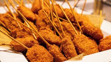 Daily buffet breakfast (JPY 3300 per person)