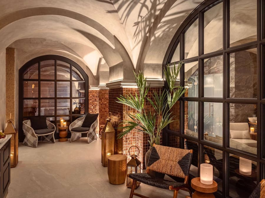 Badstue, boblebad, dampbad, varme kilder/mineralkilder og massasje