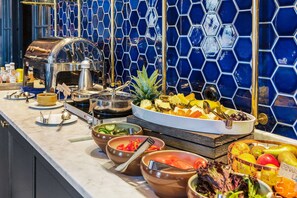 Desayuno buffet incluido entre semana