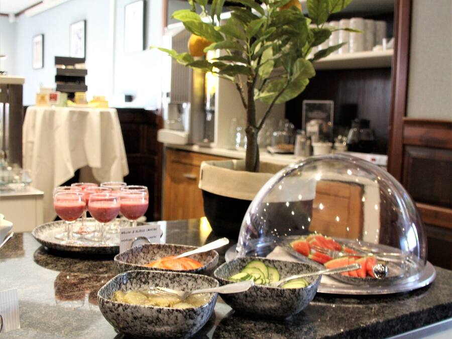 Desayuno buffet incluido todos los días