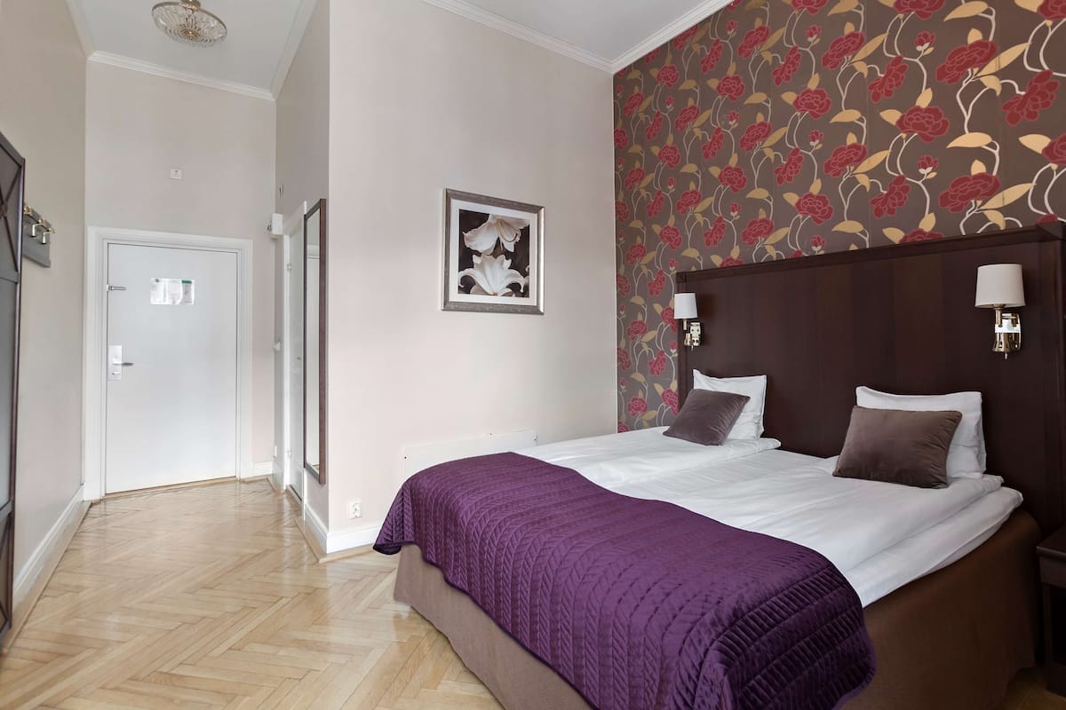 Chambre Affaires, 1 grand lit, non-fumeur