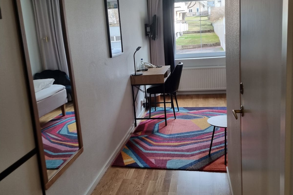 Standard Single Room | Desk, iron/ironing board, free WiFi, bed sheets