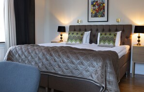 Desk, iron/ironing board, free WiFi, bed sheets