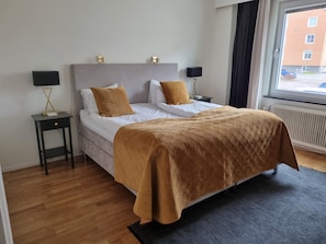 Standard Double Room | Desk, iron/ironing board, free WiFi, bed sheets